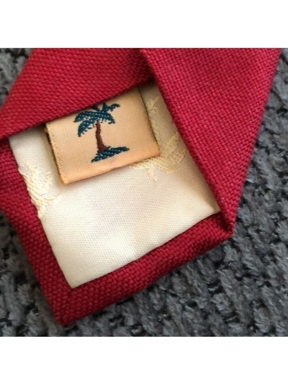 OFF Island by Tommy Bahama red silk tie. OS